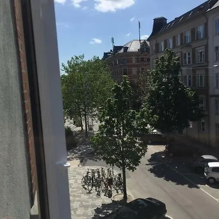 Homy In The Greenest Part Of Apartment *