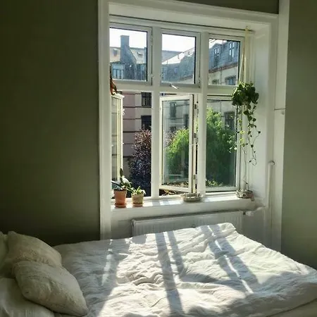 Homy In The Greenest Part Of Copenhagen
